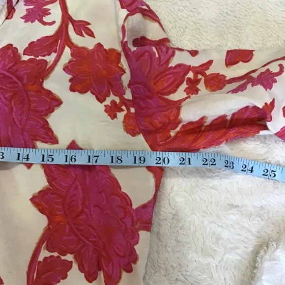 MNG Women Size SM Flowy Pink Floral 3/4 Sleeve Blouse Comfy Elegant Feminine - Picture 11 of 12